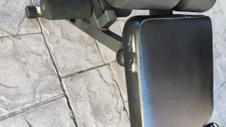 Banco de ejercicio Adidas.