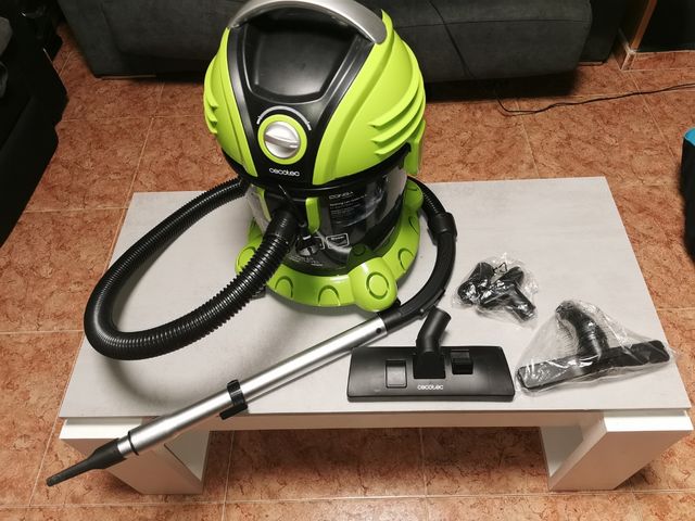 Aspirador Cecotec Sólidos y Líquidos 1200W