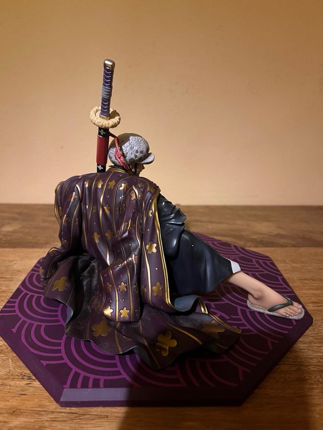 Figura Trafalgar Law P.O.P Megahouse