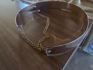 Fular/kimono y cinturón metálico dorado