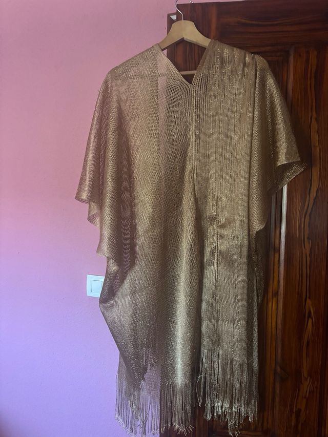 Fular/kimono y cinturón metálico dorado