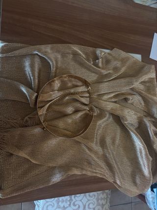 Fular/kimono y cinturón metálico dorado