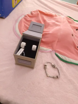 Lote Viceroy Pendientes y Pulsera