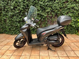 Honda SH 350 Sport 2023 - 9000 km
