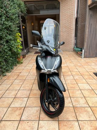 Honda SH 350 Sport 2023 - 9000 km
