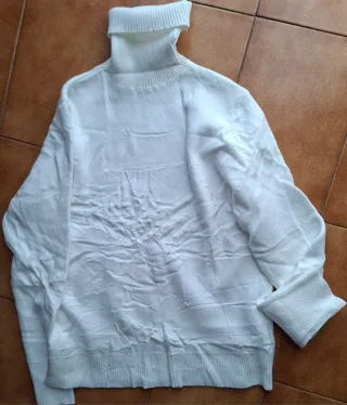 Jersey cuello alto blanco