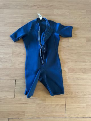 Traje de neopreno corto