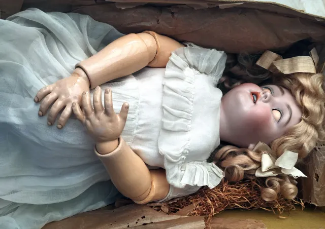 Muñeca antigua porcelana Simon Halbig en caja