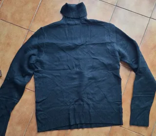 Jersey cuello alto negro