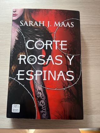 Una corte de rosas y espinas