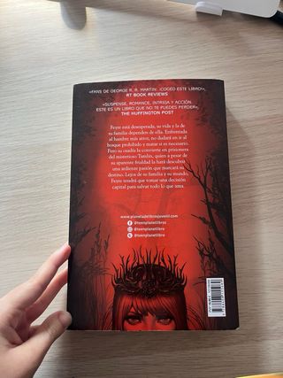 Una corte de rosas y espinas