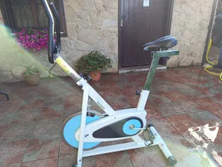 Bicicleta estática Airis