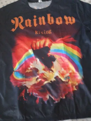 Camiseta Rainbow Rising