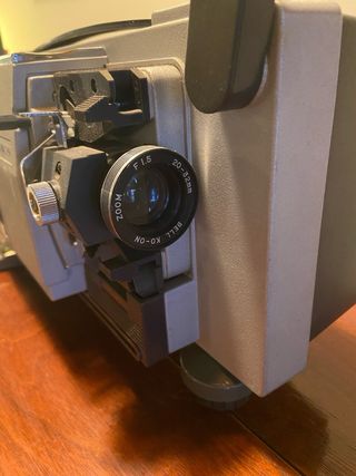 Projector super 8  magnon