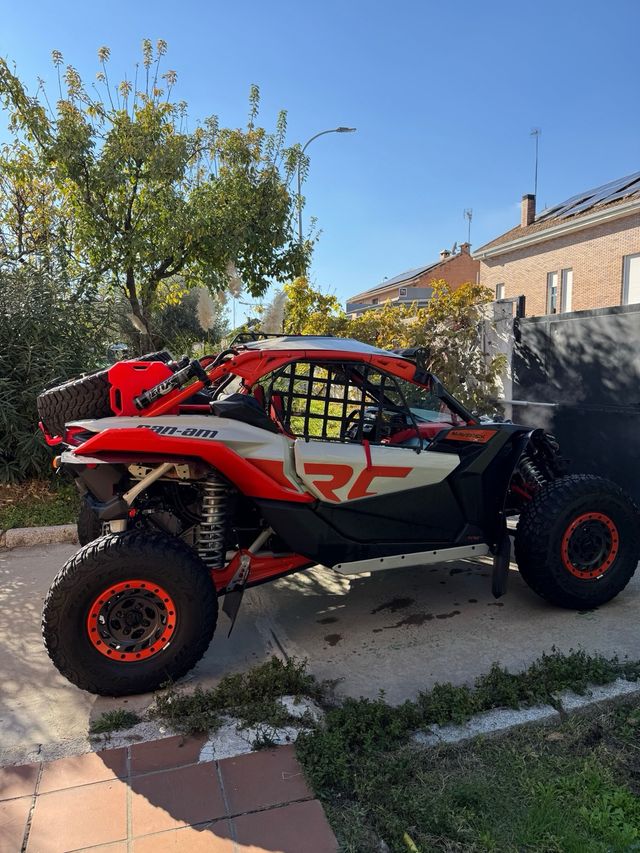 Can-Am Maverick RC 2021