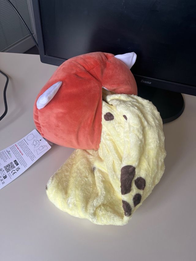 Cuscino con coperta Panda Rosso