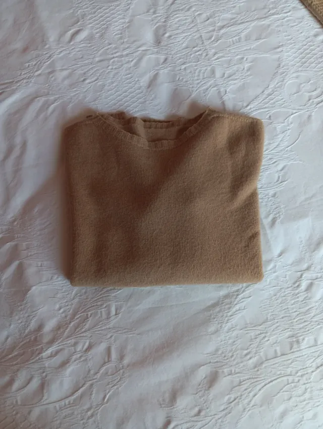 2 Suéteres Bege e Marrom