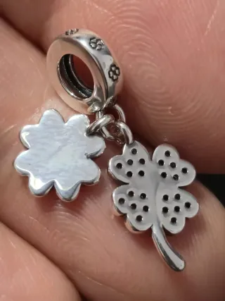 Colgante Trébol Suerte con Circonitas Verdes