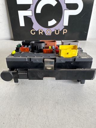 Caja de reles BSM R02 Peugeot Citroën : 9667044980