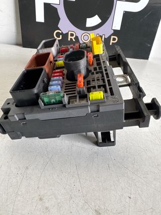 Caja de reles BSM R02 Peugeot Citroën : 9667044980