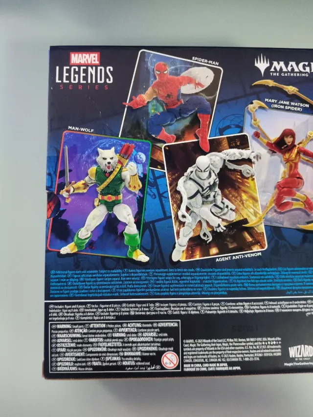 Marvel Legends Spider-Man y carta Magic