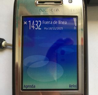 Nokia E65 sbloccato con caricatori