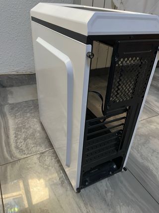 Torre PC Gaming Newskill Blanca