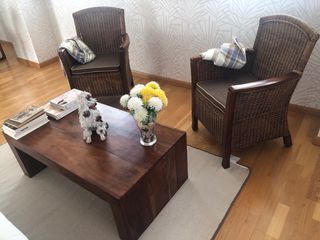 Tavolino in teak massiccio