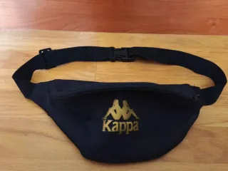 Riñonera Kappa Negra y Dorada