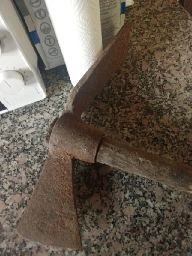 Herramienta agrícola antigua