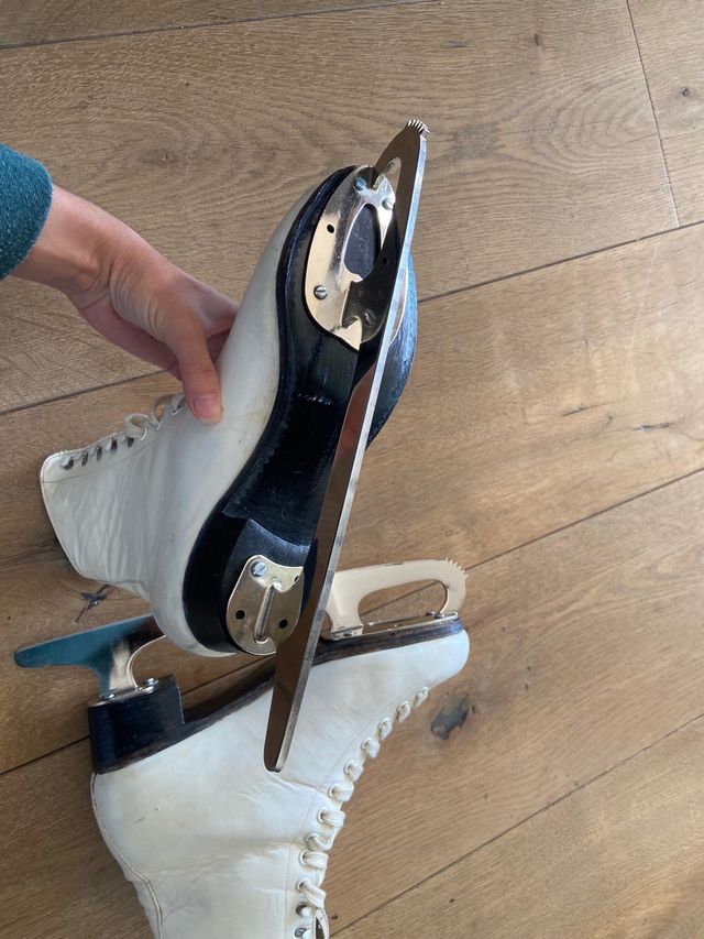 Patines de hielo blancos. Talla 39