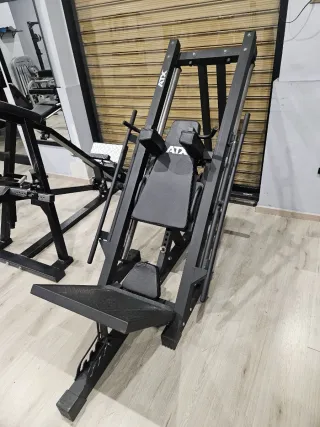 Leg Press / Hack Squat ATX