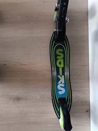 Patinete Skids con luces