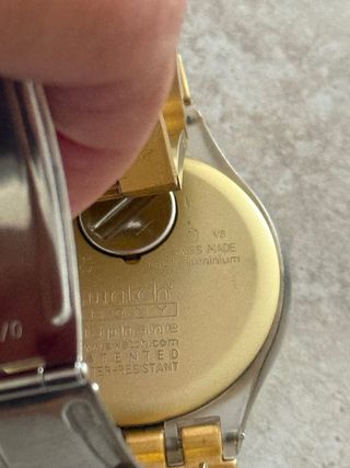 Reloj Swatch Irony Diaphane SVCK4032G Dorado