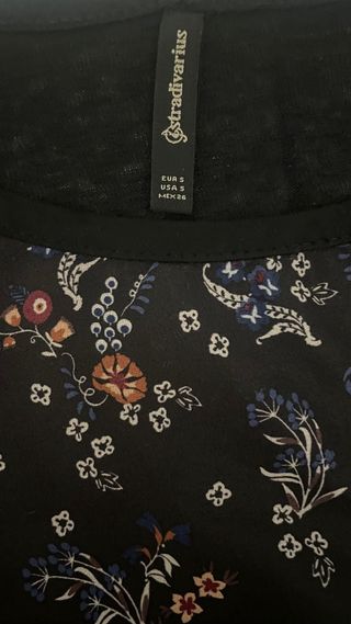 Blusa Stradivarius Estampada Talla S