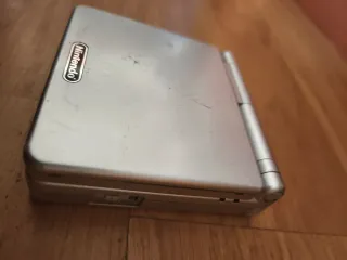 Nintendo Game Boy Advance SP Plata