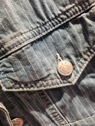 Chaqueta vaquera cropped NA-KD talla 32