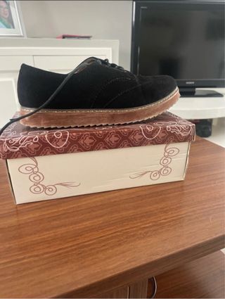 Zapatos negros de ante