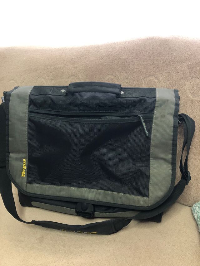 Maletín Targus Negro/Gris para Portátil