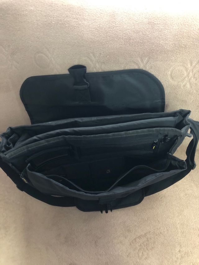 Maletín Targus Negro/Gris para Portátil