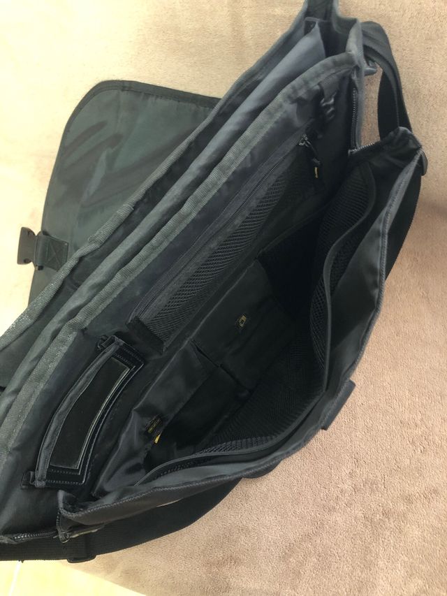 Maletín Targus Negro/Gris para Portátil