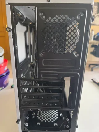 Caja PC Semitorre Aerocool