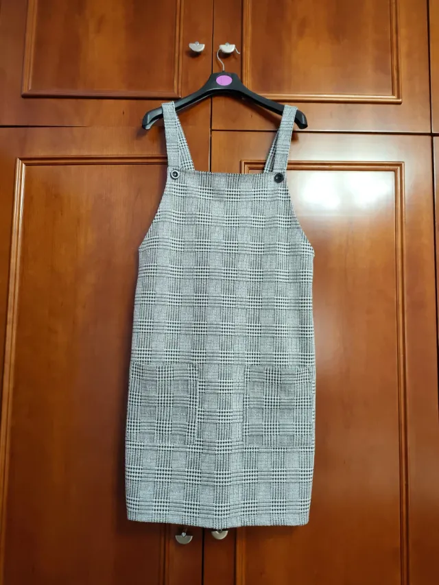 Peto de niña cuadros gris y blanco