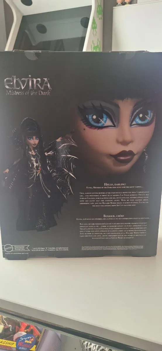 Monster High Skullector Elvira