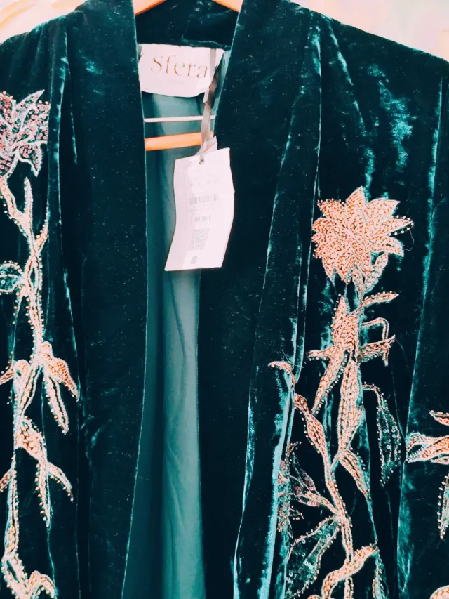 Kimono 3/4 Terciopelo Verde Sfera Bordado