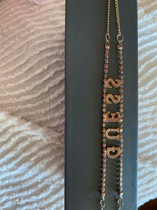 Choker  Guess con letras y pedrería