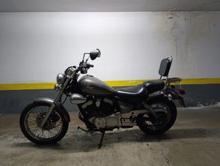 Yamaha Virago Moto