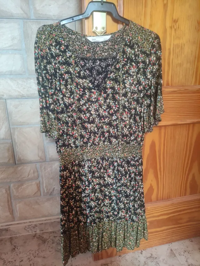 Vestido floral Zara Talla S