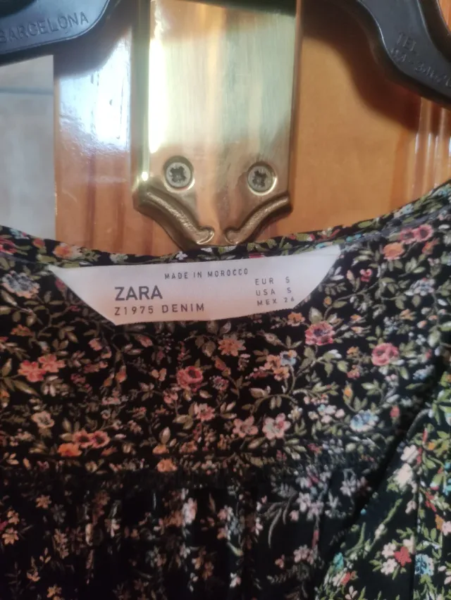 Vestido floral Zara Talla S