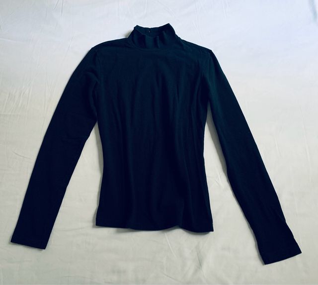 Jersey Cottonade Negro Cuello Alto